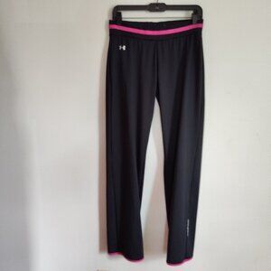 Ladies SZ M Under Armour Black Yoga Pants